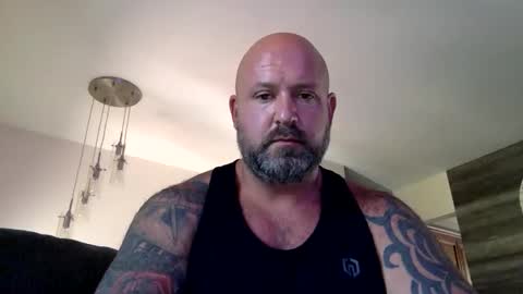 Snapshot of shyguy887 chatting on 10-27-25, 03:27 shyguy887 online show from 10-27-25, 03:27