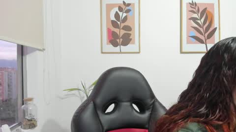 Snapshot of shylittlebunny chatting on 04-16-26, 11:07 shylittlebunny online show from 04-16-26, 11:07