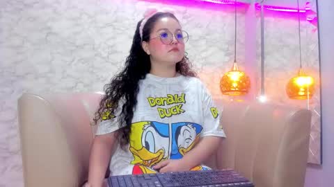 Shyly online show from 09-30-25, 05:23