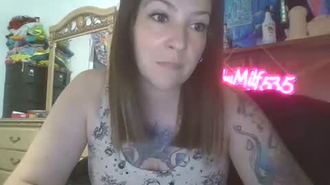 Snapshot of shymilf535 chatting on 03-17-26, 02:38 RBXs Princess online show from 03-17-26, 02:38