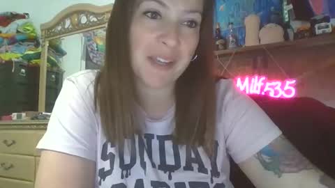 Snapshot of shymilf535 chatting on 03-23-26, 02:37 RBXs Princess online show from 03-23-26, 02:37