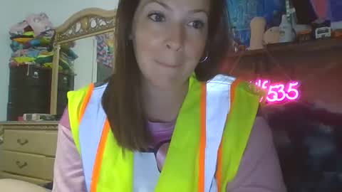 Snapshot of shymilf535 chatting on 04-15-26, 02:40 RBXs Princess online show from 04-15-26, 02:40