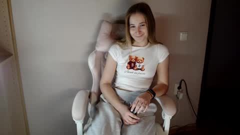 Lea online show from 11-10-25, 11:53