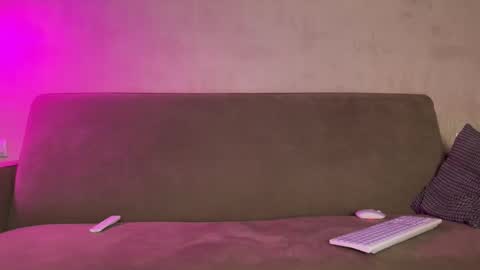 Amelia online show from 02-13-26, 07:10