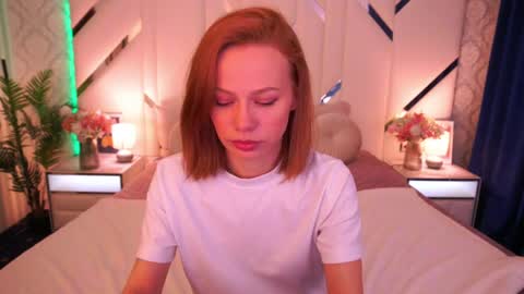 Snapshot of shyysiren chatting on 04-02-26, 06:44 shyysiren online show from 04-02-26, 06:44