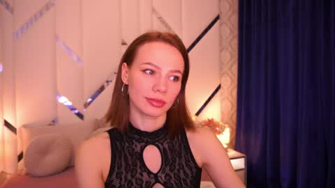 Snapshot of shyysiren chatting on 04-08-26, 02:17 shyysiren online show from 04-08-26, 02:17