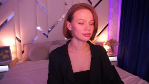 Snapshot of shyysiren chatting on 05-12-26, 01:19 shyysiren online show from 05-12-26, 01:19