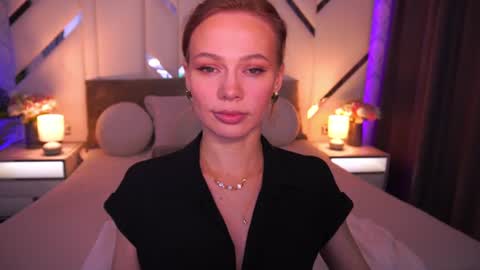 Snapshot of shyysiren chatting on 06-22-26, 07:27 shyysiren online show from 06-22-26, 07:27