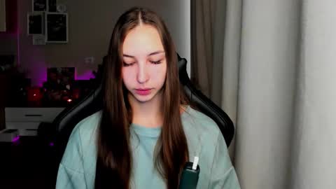 SIA online show from 09-17-25, 02:02