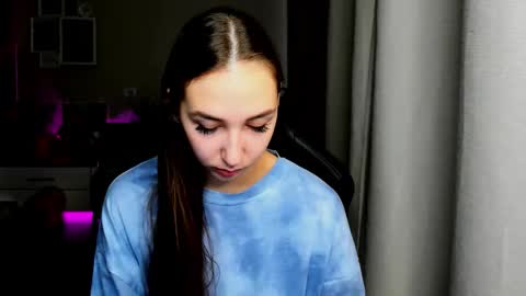 SIA online show from 10-20-25, 02:01