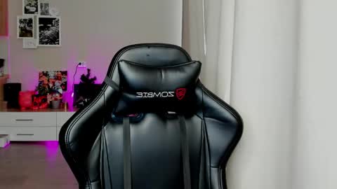 SIA online show from 05-01-26, 02:38