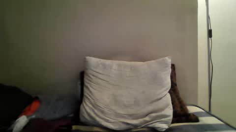 Snapshot of sia355 chatting on 12-12-24, 01:17 sia355 online show from 12-12-24, 01:17