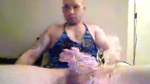 Snapshot of sia355 chatting on 12-18-24, 09:36 sia355 online show from 12-18-24, 09:36