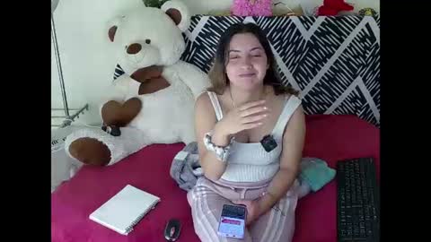 Sia online show from 07-07-26, 07:23