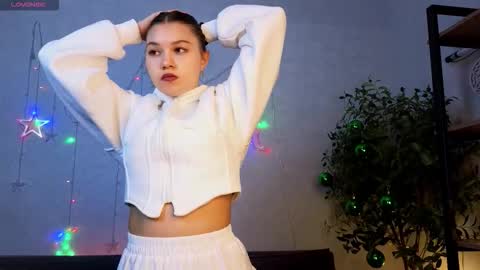 Sia online show from 01-14-26, 12:11