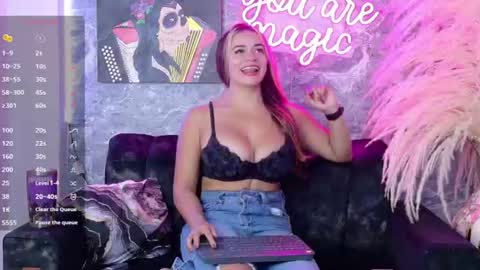 Snapshot of siamarlin chatting on 06-23-26, 09:13 siamarlin online show from 06-23-26, 09:13