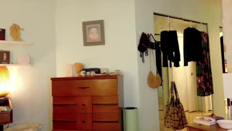 Snapshot of sicklitgirl chatting on 10-17-25, 11:07 sicklitgirl online show from 10-17-25, 11:07