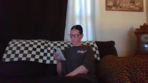 Snapshot of sidneyraee chatting on 03-09-26, 04:22 Mrs. St. Patrickk online show from 03-09-26, 04:22