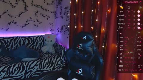 Snapshot of sidny_blush chatting on 01-15-25, 11:10 Sidny online show from 01-15-25, 11:10