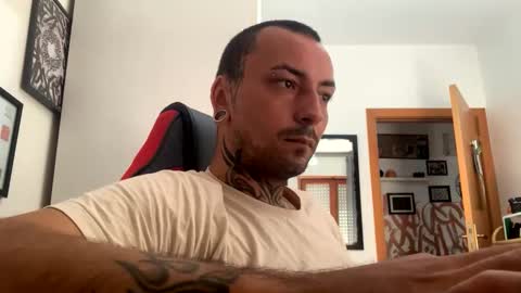 sidvicious23cm online show from 09-26-25, 08:29