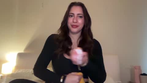 Snapshot of sieena chatting on 05-20-26, 10:16 Siena online show from 05-20-26, 10:16