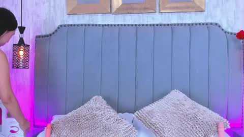 Snapshot of sienna_lorengb chatting on 02-06-25, 11:54 Camila Vargas online show from 02-06-25, 11:54