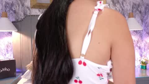 Camila Vargas online show from 10-06-25, 12:13