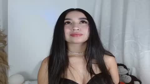 Snapshot of sienna_lorens chatting on 03-22-26, 04:49 Amber online show from 03-22-26, 04:49