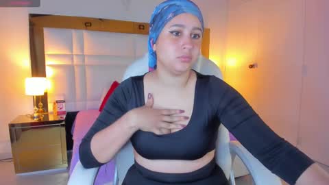 Sienna  online show from 10-02-25, 11:28