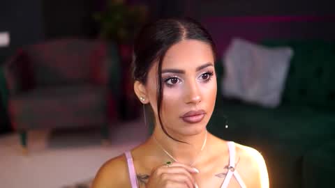 Sienna online show from 09-15-25, 06:24