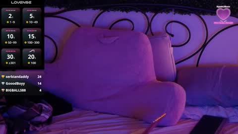 Snapshot of siennaxluxx chatting on 10-31-25, 08:10 Sienna Luxx online show from 10-31-25, 08:10