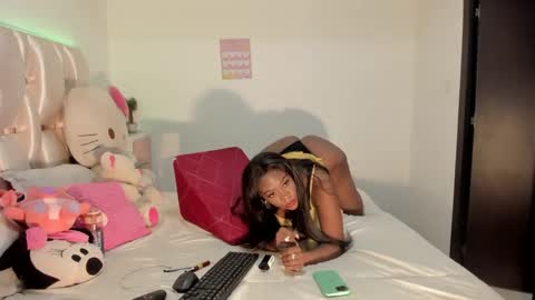 sierra_violet online show from 01-18-25, 01:19