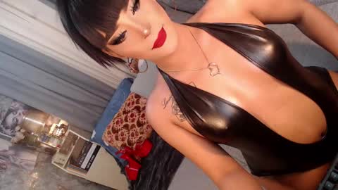 Snapshot of sierrafina_mcbride chatting on 03-04-26, 04:40 Sierrafina online show from 03-04-26, 04:40