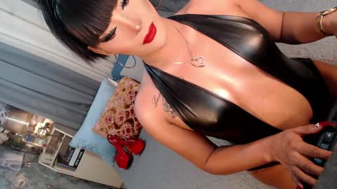 Snapshot of sierrafina_mcbride chatting on 03-07-26, 04:42 Sierrafina online show from 03-07-26, 04:42
