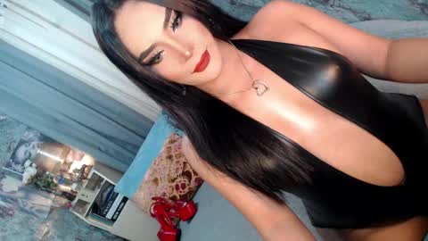 Snapshot of sierrafina_mcbride chatting on 03-24-26, 05:56 Sierrafina online show from 03-24-26, 05:56