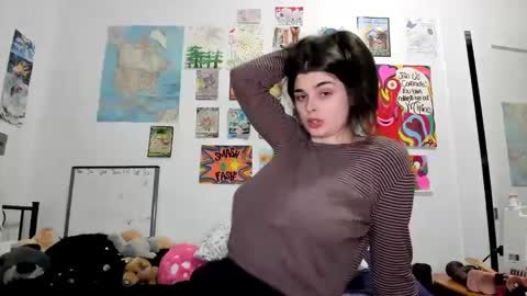 Snapshot of sierrasquirter chatting on 12-20-24, 05:04 Sierra online show from 12-20-24, 05:04
