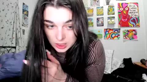 Snapshot of sierrasquirter chatting on 12-20-24, 08:17 Sierra online show from 12-20-24, 08:17