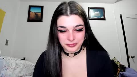 Snapshot of sierrasquirter chatting on 02-04-25, 07:40 Sierra online show from 02-04-25, 07:40