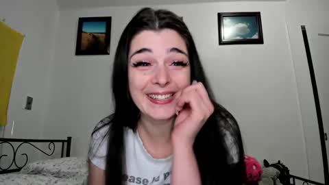 Snapshot of sierrasquirter chatting on 02-06-25, 03:59 Sierra online show from 02-06-25, 03:59
