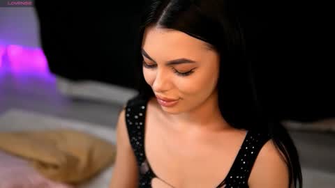 Maria online show from 10-21-25, 10:27