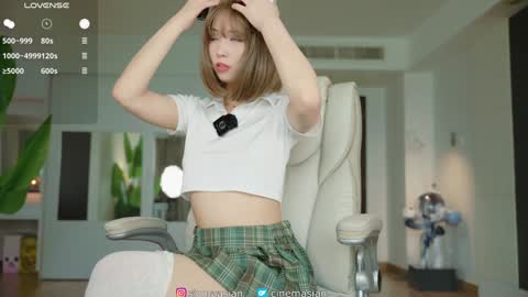 OF   instagram sigmaasian twitter sigmasian online show from 03-05-26, 04:08