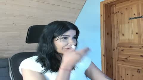 Snapshot of siirena chatting on 04-07-26, 08:48 siirena online show from 04-07-26, 08:48
