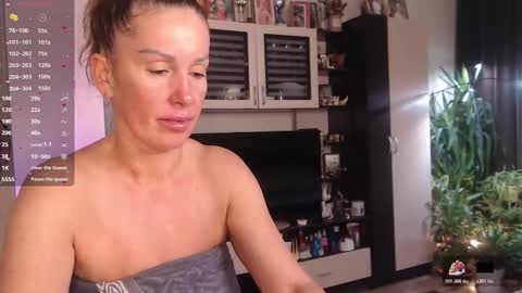 Snapshot of silenaa_sloussen chatting on 11-18-25, 05:23 silenaa_sloussen online show from 11-18-25, 05:23