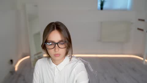 Snapshot of silent_chill chatting on 01-17-25, 10:22 Chilli online show from 01-17-25, 10:22