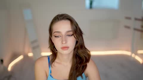 Snapshot of silent_chill chatting on 02-12-25, 11:07 Chilli online show from 02-12-25, 11:07