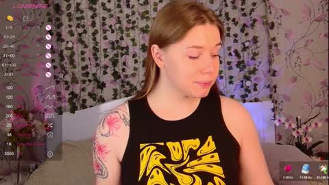 Snapshot of silent_princesses chatting on 01-21-25, 07:37 Chloe online show from 01-21-25, 07:37