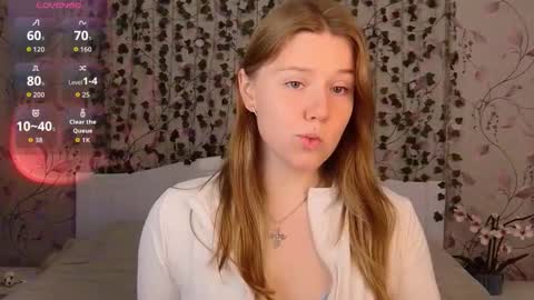 Snapshot of silent_princesses chatting on 09-18-25, 04:36 Chloe online show from 09-18-25, 04:36