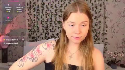 Chloe online show from 10-02-25, 05:03