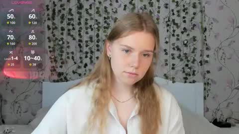 Chloe online show from 10-29-25, 05:10