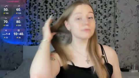 Chloe online show from 11-10-25, 04:55